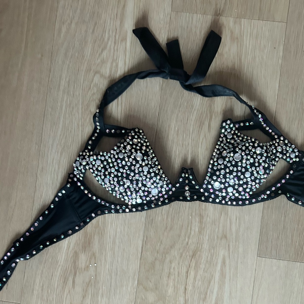 Black Rhinestone Embellished Bra - Picture 5 of 5